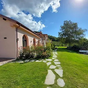  Bauernhof Peq Agri-resort Tovo